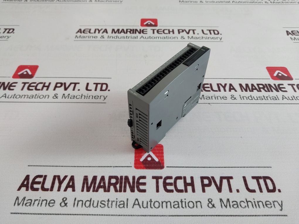 Idec Fc6A-j8A1 Voltage Current Input Module