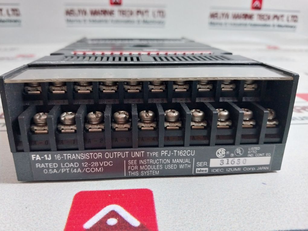 Idec Izumi Pfj-n162U Plc Relay Input Output Unit 12-28 Vdc
