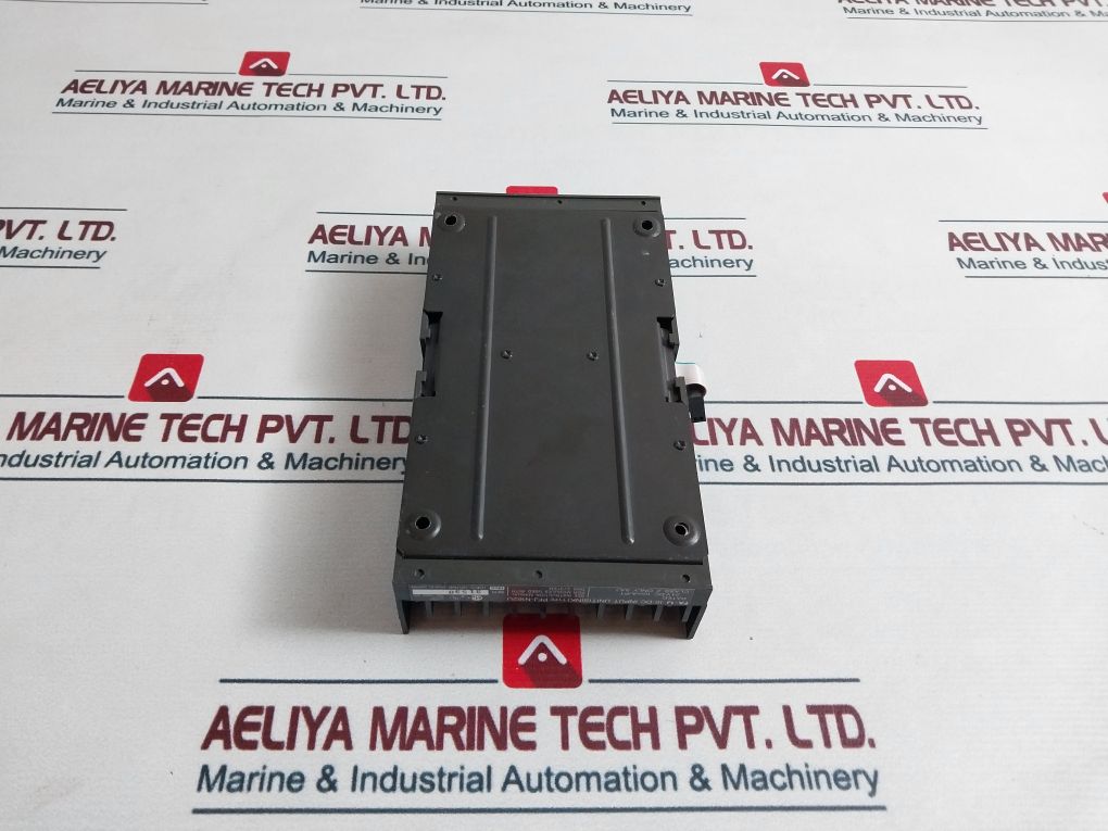 Idec Izumi Pfj-n162U Plc Relay Input Output Unit 12-28 Vdc