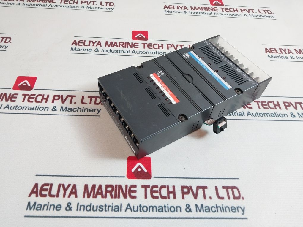 Idec Izumi Pfj-t081U 8-relay Output Unit
