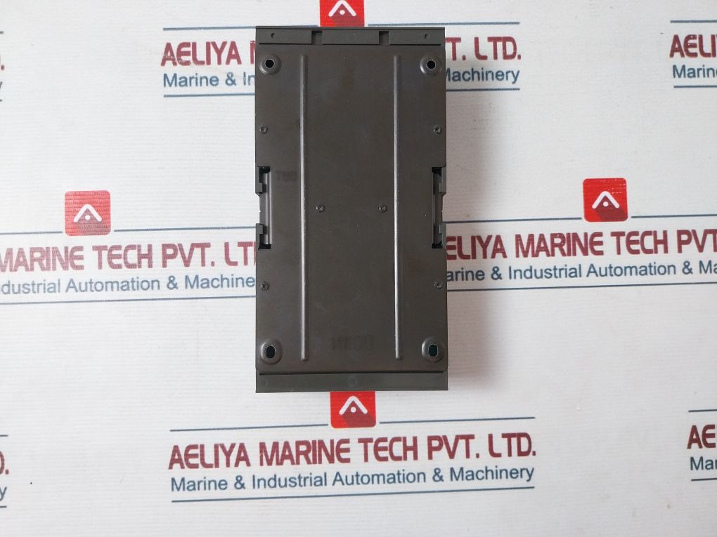Idec Izumi Pfj-t081U 8-relay Output Unit 110Vac/220Vac 5A/2A