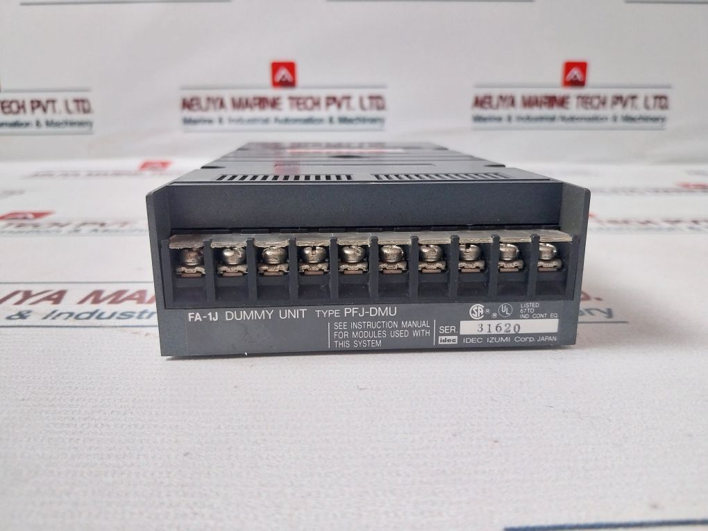 Idec Izumi Pfj-t081U 8-relay Output Unit 110Vac/220Vac 5A/2A