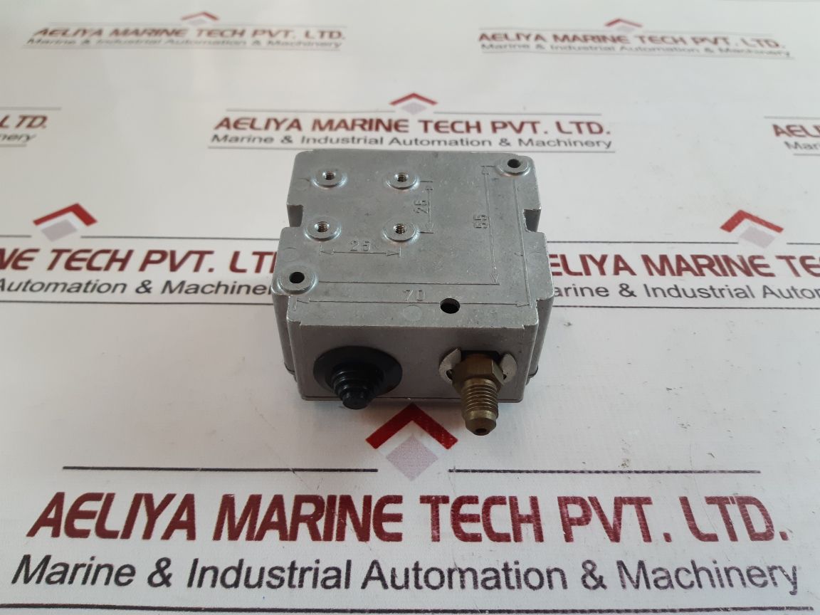 Johnson Controls P77Bea-9350 Pressure Switch 3/30 Bar