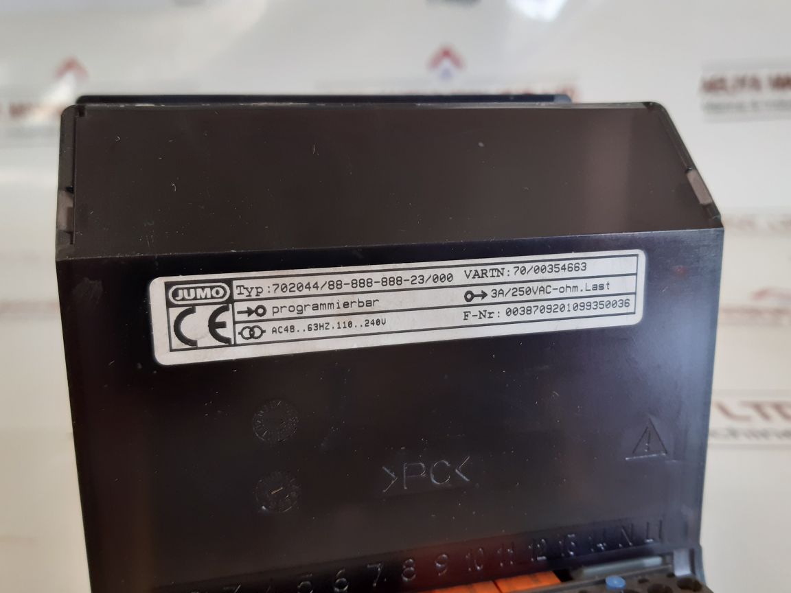 Jumo 702044/88-888-888-23/000 Programmable Controller