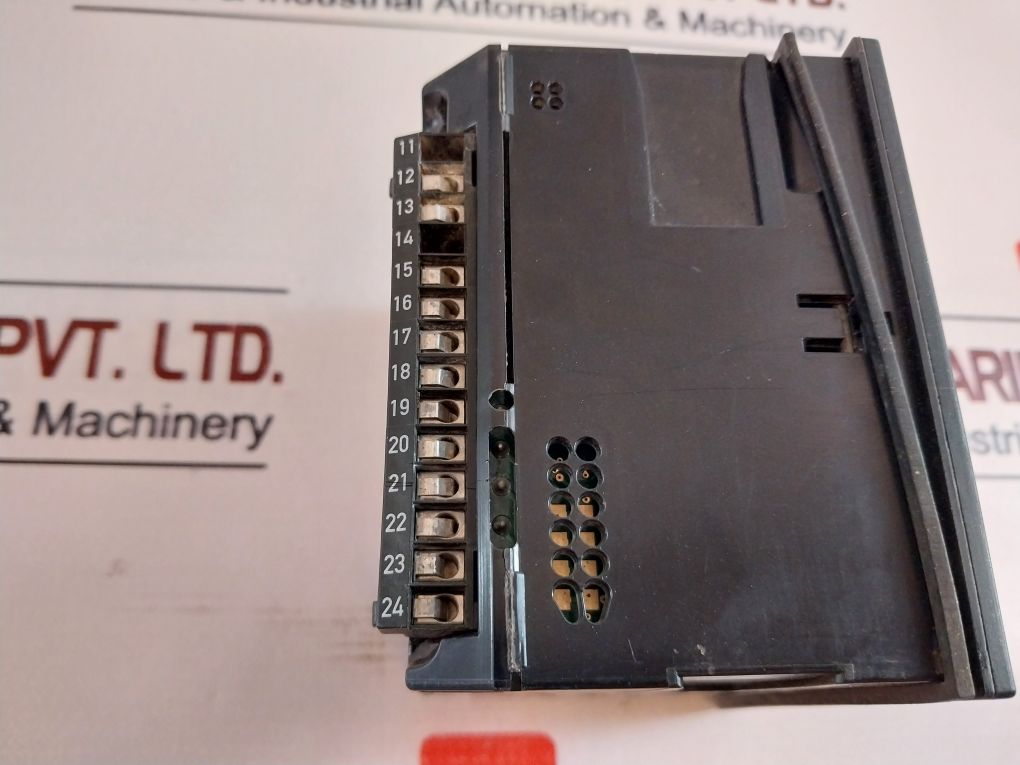 Jumo 702074/8-1134-23-00 Temperature Controller 230Vac