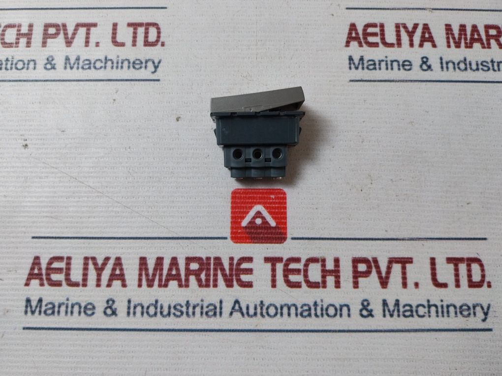 Legrand 5725 01 Push Button-two Way