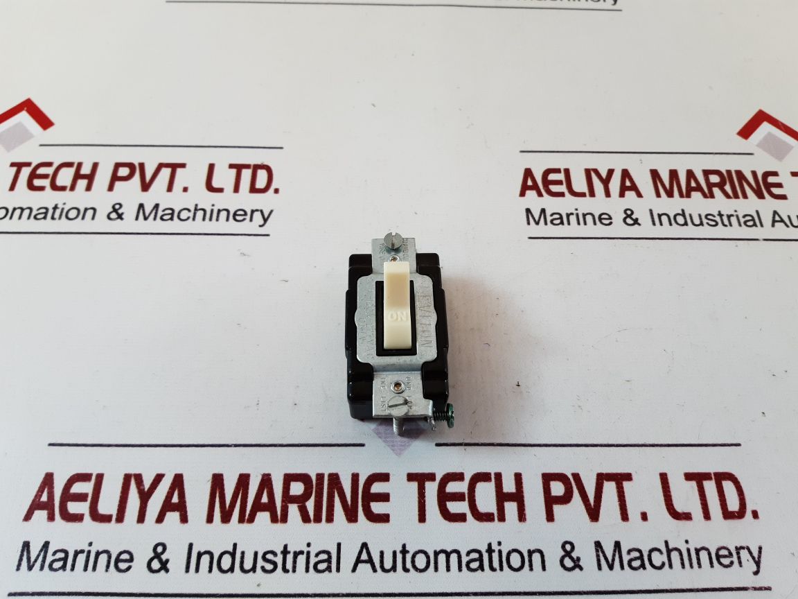 Leviton 057-5522 On/Off Switch/Toggle Switch 20A-120V-277Vac