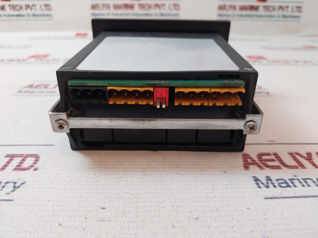 London Electronics Int2-c-0-0-0-r-dc-wb Indicator/Controller
