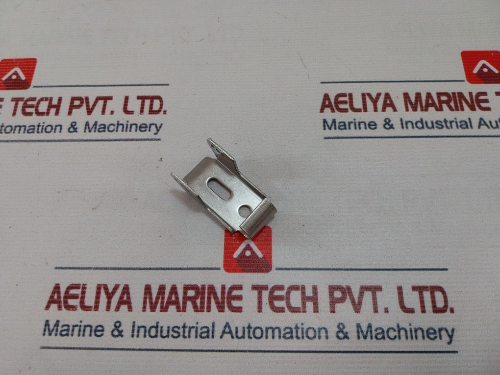 Lot Of 12X Aqua Signal 8010007400 Clamp