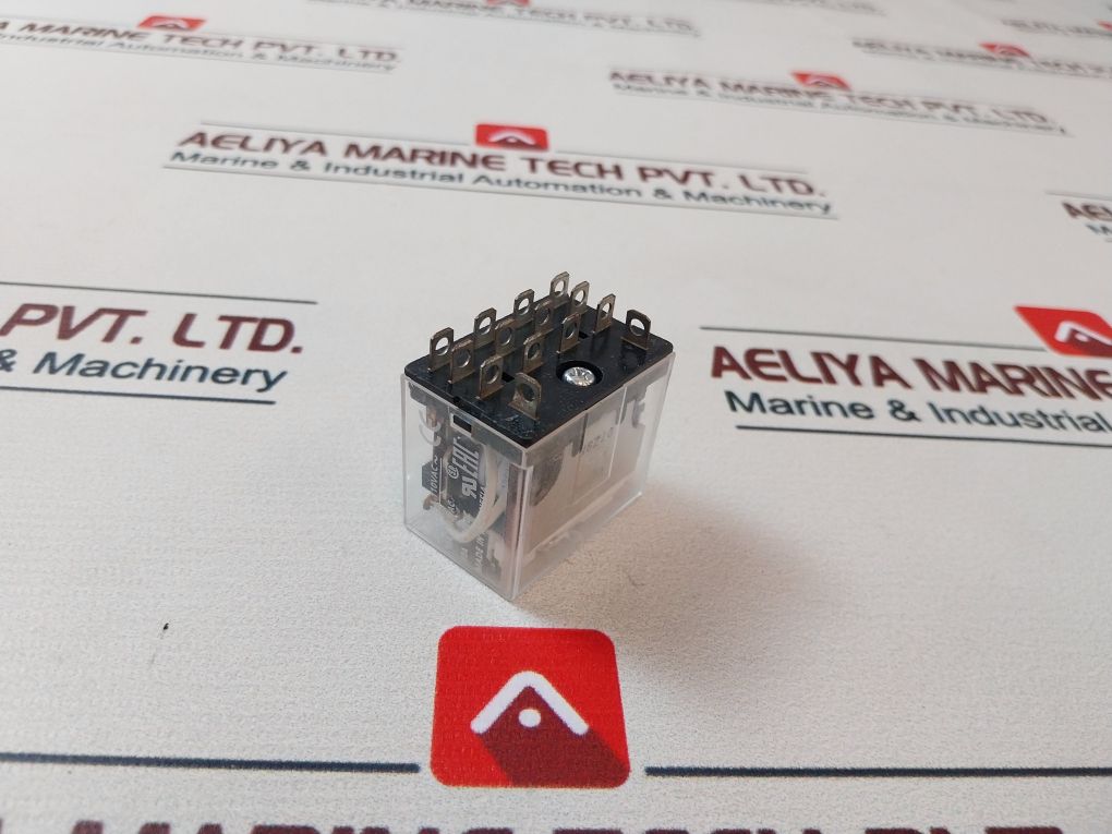 Lot Of 2X Omron Ly4N Relay 110/120Vac 07Z9H