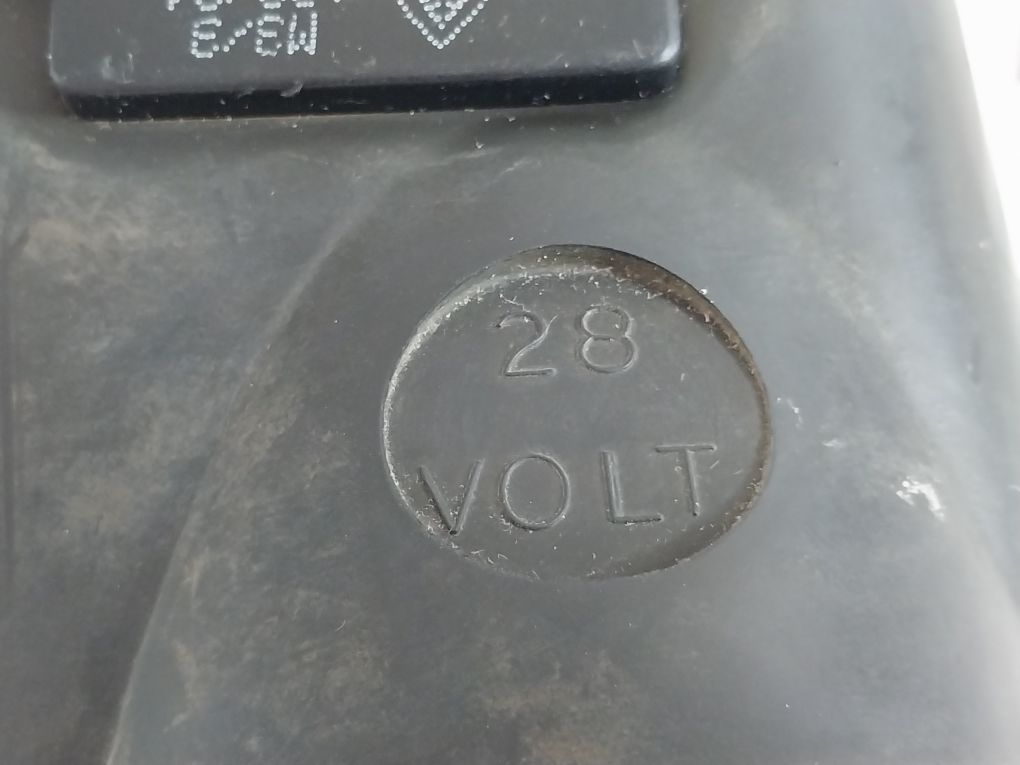 Lpa M3/3 Connector 28 Volt
