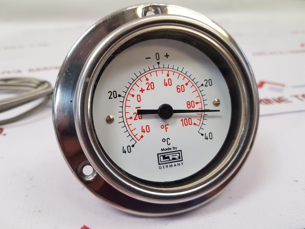 Lr -40 To +100 °F
