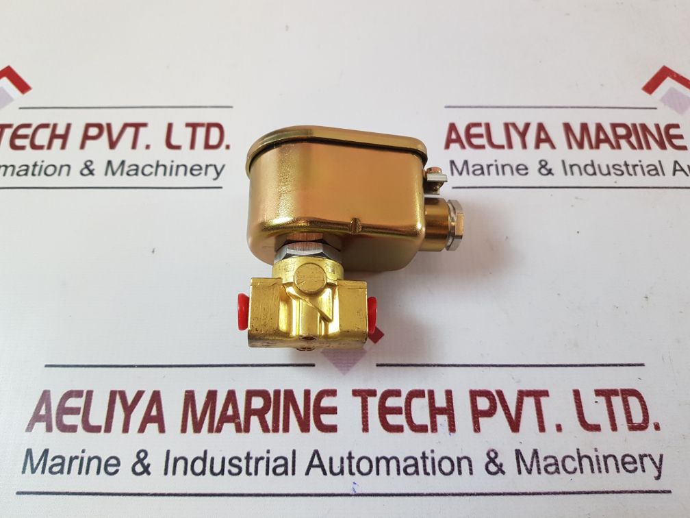 Lucifer 121K2423 Solenoid Valve