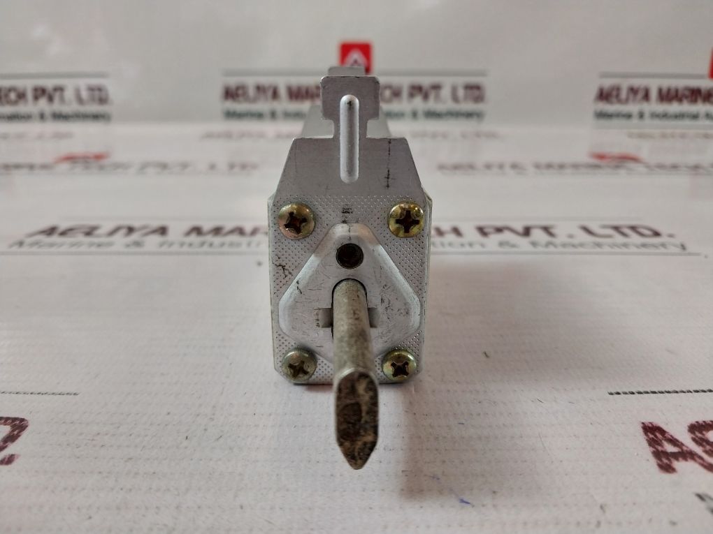 M.Schneider 371696