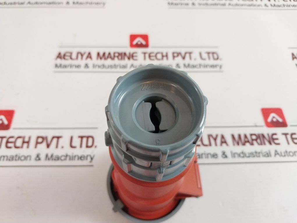 Mennekes 3871Rs Red Power Cable Mount Connector