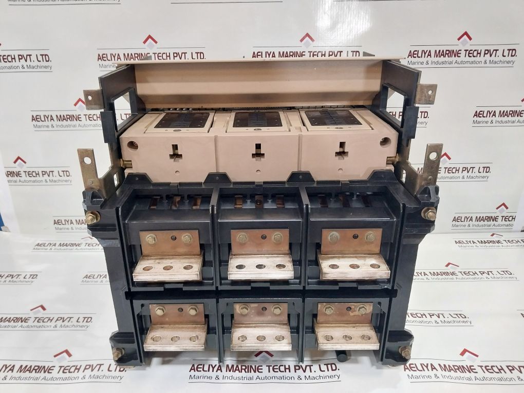 Merlin Gerin Masterpact M16 Ni Frame Circuit Breaker 690V 50/60Hz