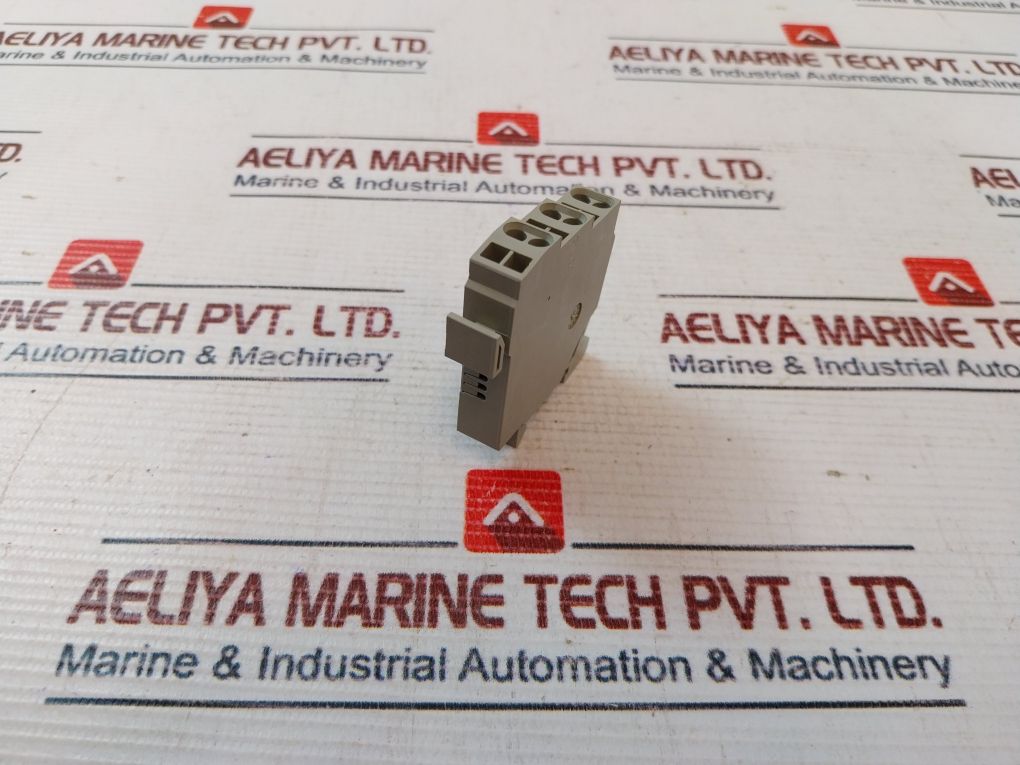 Merlin Gerin 33170 Acb Auxiliary 1 Carriage Switch Circuit Breaker Accessory