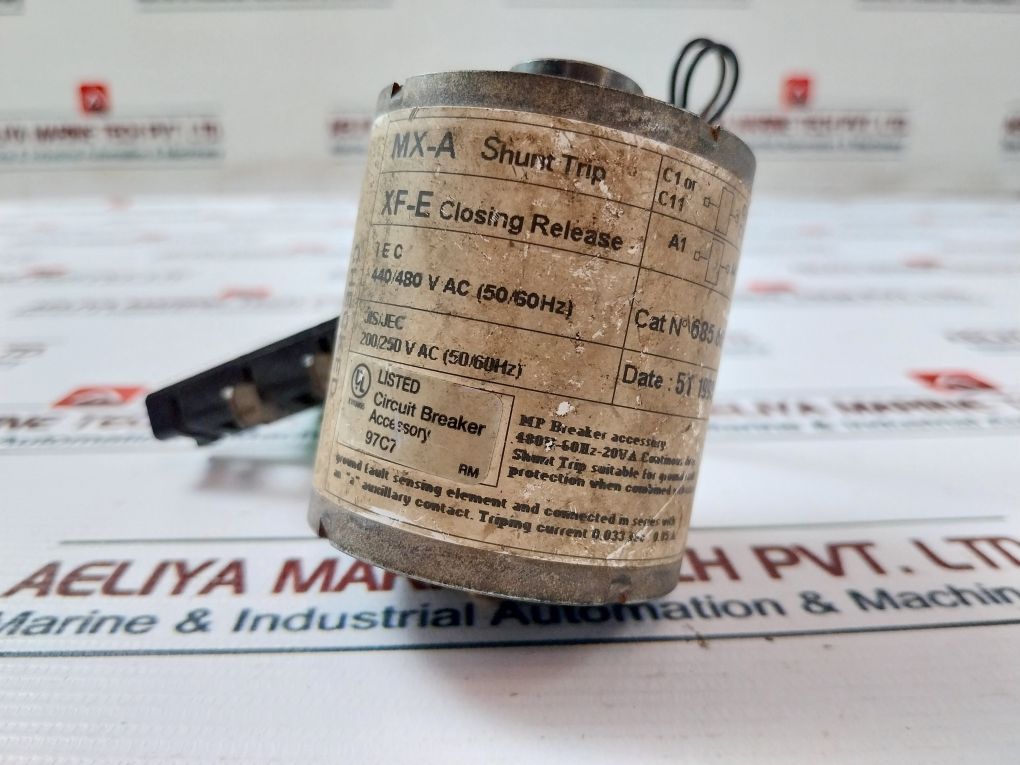 Merlin Gerin 685 661 Xf-e Circuit Breaker Closing Release 440/480 Vac