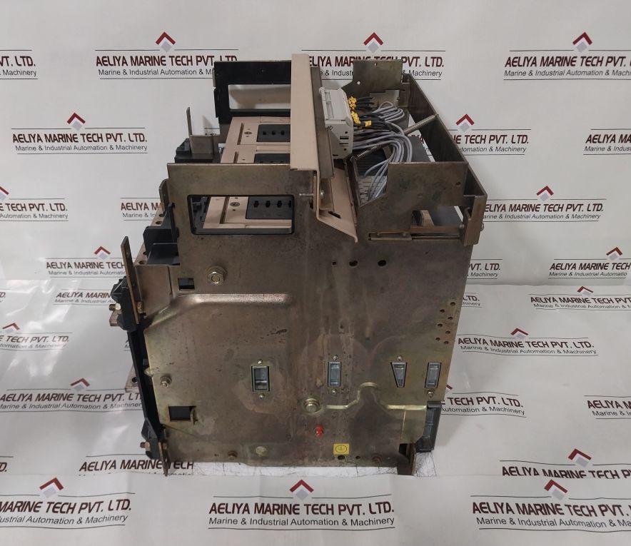 Merlin Gerin M16 N1 Masterpact Circuit Breaker Tf10961000610