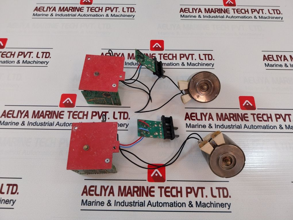 Merlin Gerin Mnr-uv Undervolatge Release 685 692