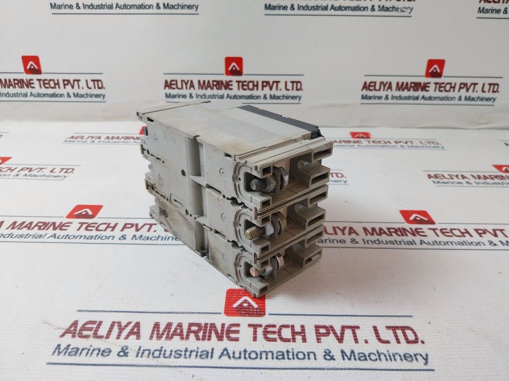 Merlin Gerin Ns160N Circuit Breaker 750V 8Kv 50/60Hz