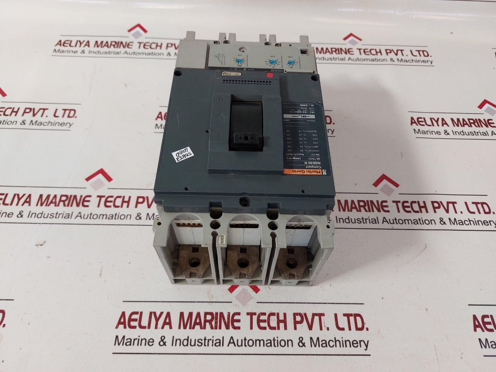 Merlin Gerin Ns630 N Circuit Breaker 50/60Hz