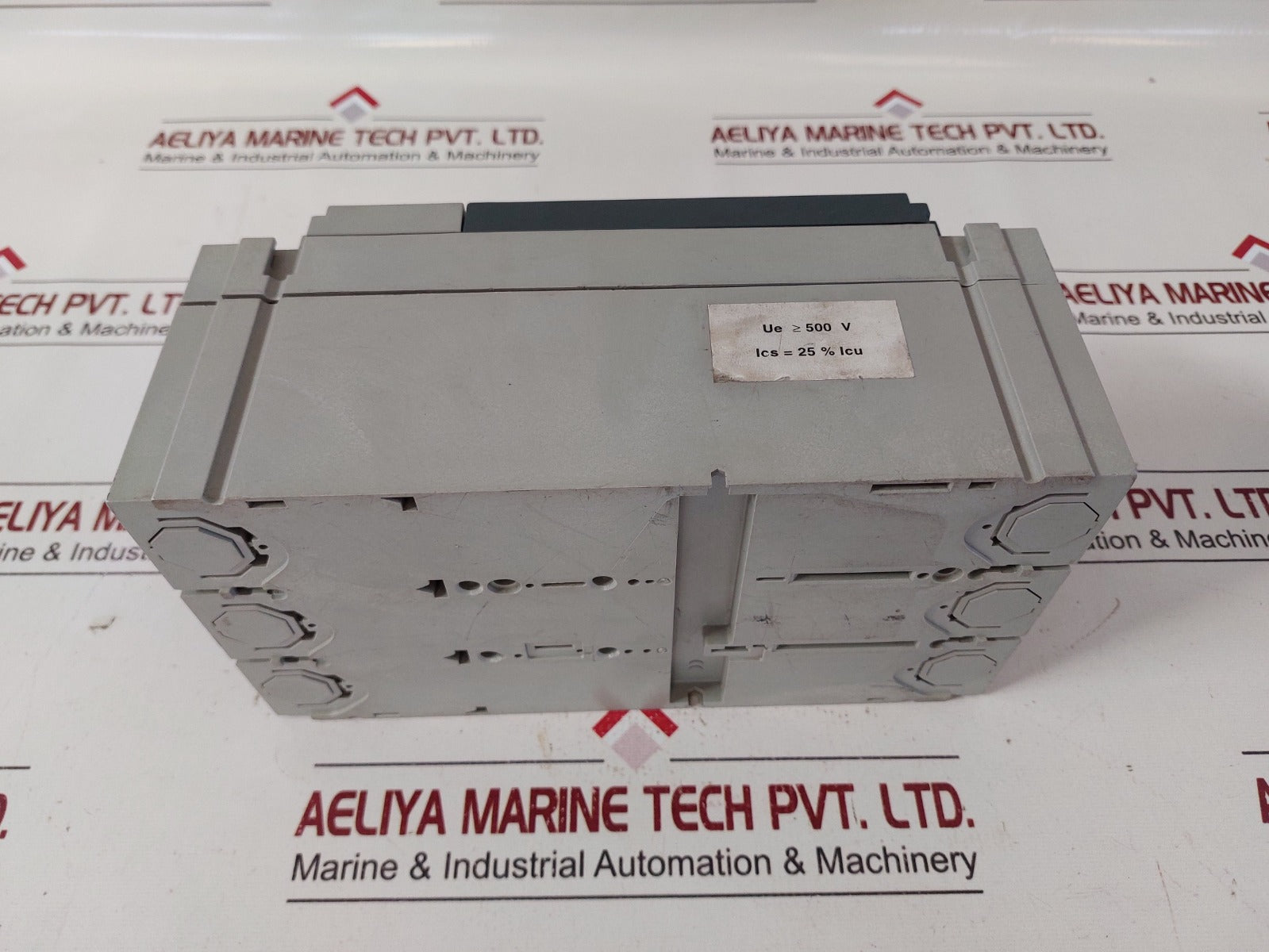 Merlin Gerin Ns630 N Circuit Breaker 50/60Hz