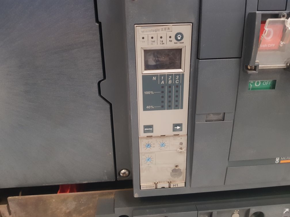 Merlin Gerin Nw50 H1 Circuit Breaker 200-240Vac
