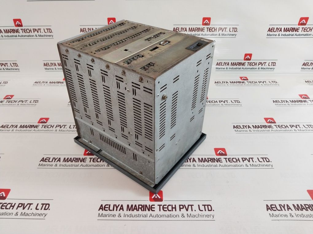 Merlin Gerin Sepam 2000 S26 R01 A Protection Relay