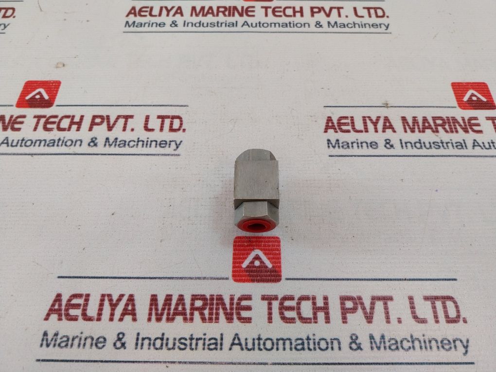 Midland-acs 2Shvsn122 Stainless Steel Shuttle Valve 1/4"