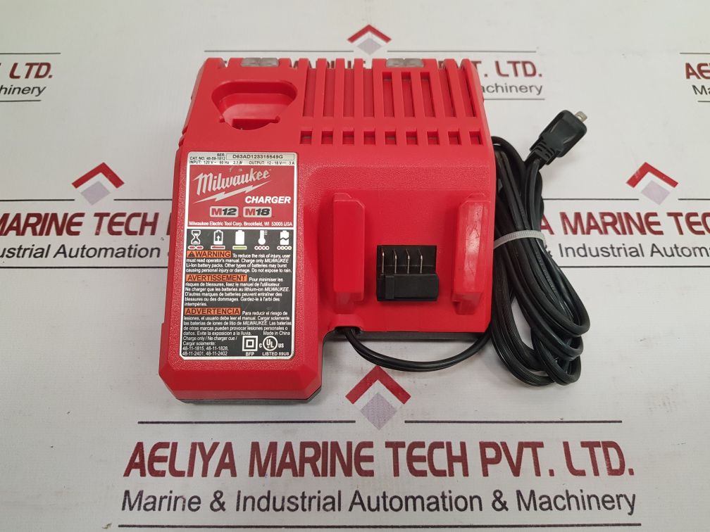 Milwaukee 48-59-1812 Battery Charger