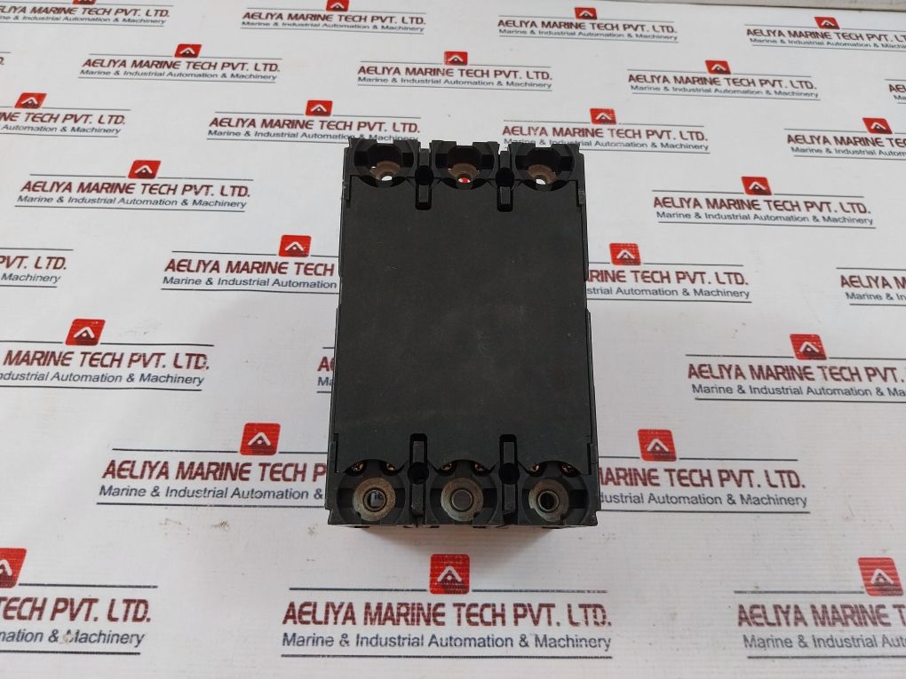 Mitsubishi Electric Nf225-sh No-fuse Breaker 200Amp 660V