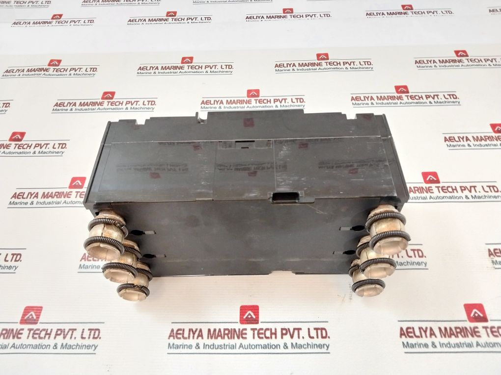 Mitsubishi Electric Nf400-se 3 Pole No-fuse Breaker 200A Ac 660V