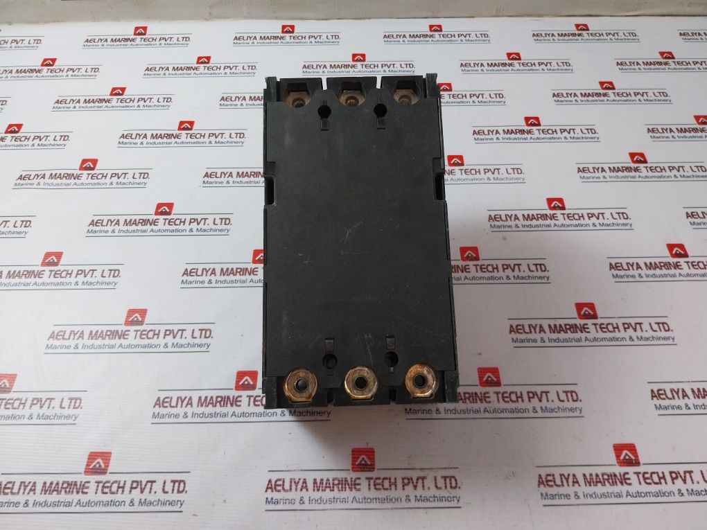 Mitsubishi Electric Nf400-se No-fuse Breaker 200A Ac600V