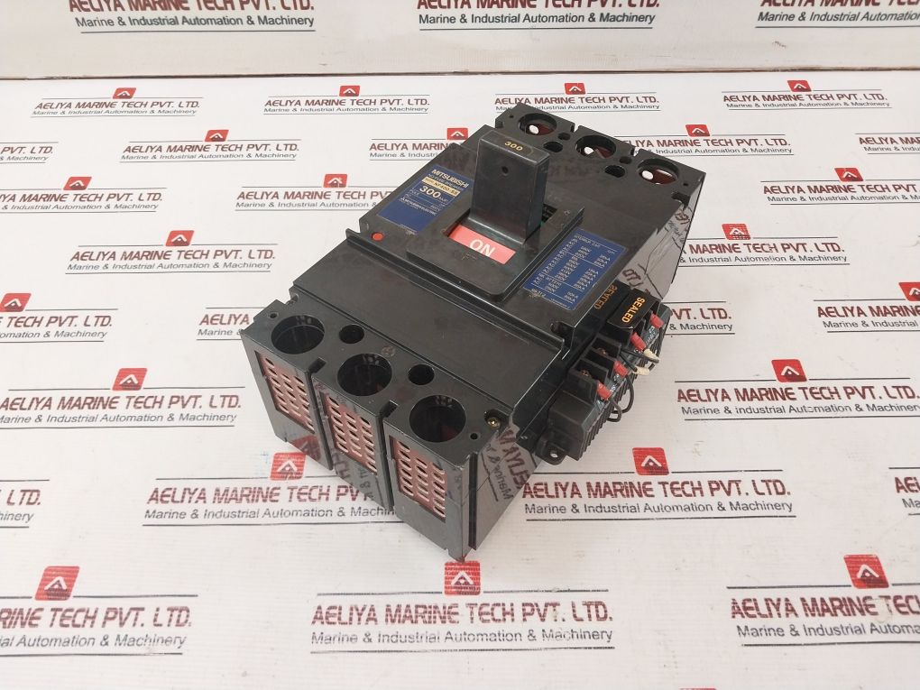 Mitsubishi Electric Nf400-ss No-fuse Breaker Uvt-mc 300Amp Ac660V