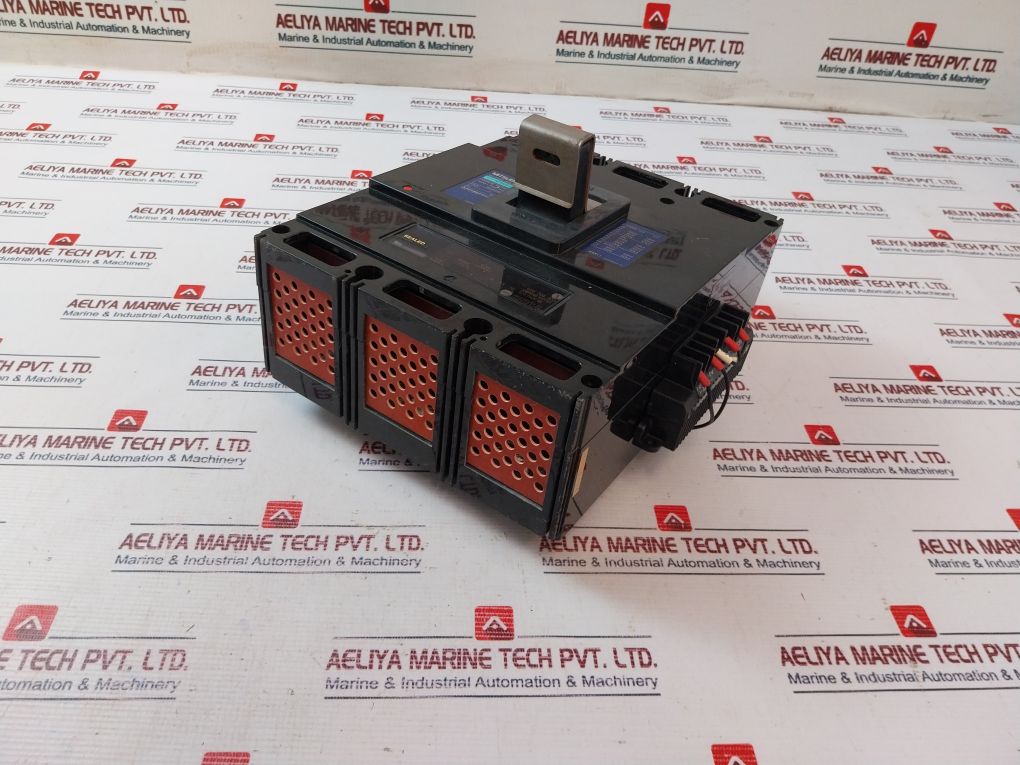 Mitsubishi Electric Nf800-cs No-fuse Circuit Breaker 3P 800A Ac 600V