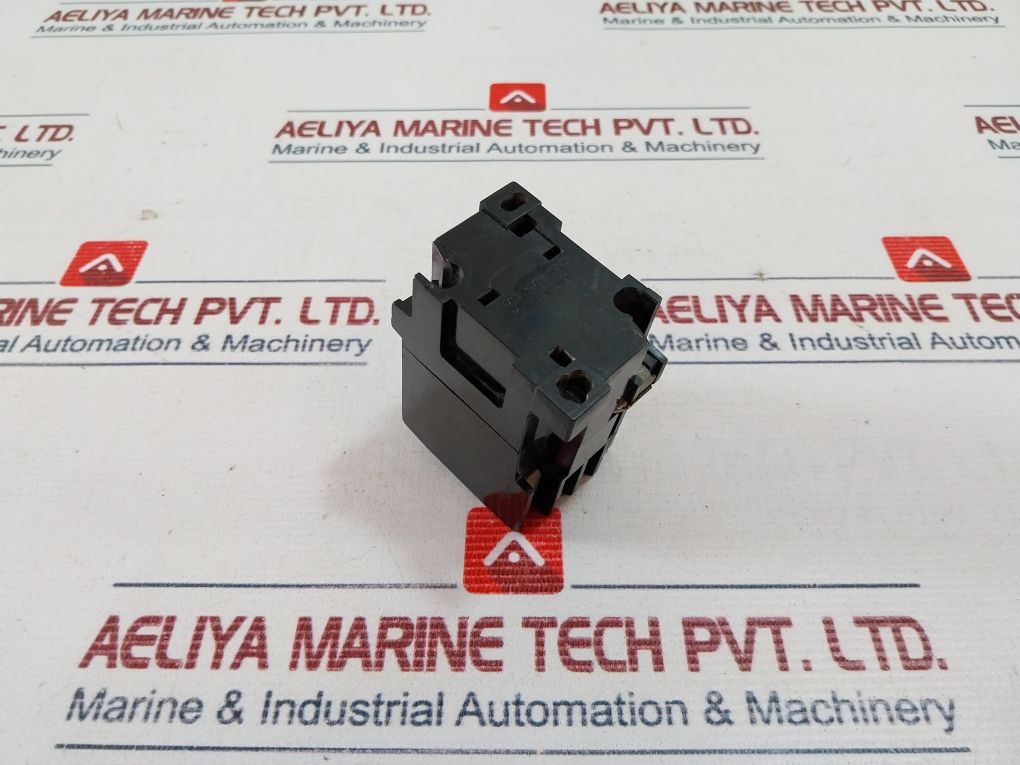 Mitsubishi Electric Sr-40 Contactor Relay 110V 0.8A