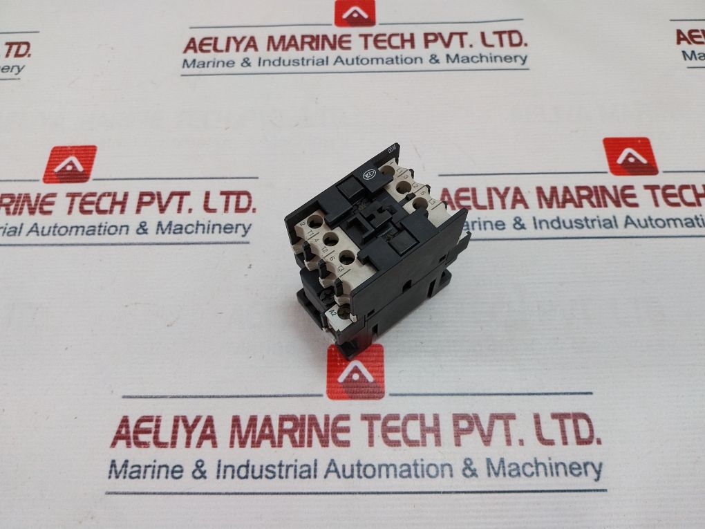 Moeller Dil00M Contactor 3 Pole Break 250V Dc