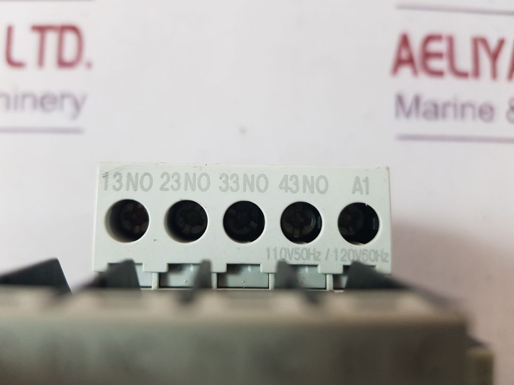 Moeller dil a-xhi04/dil a-40 dil m12-xspv 130 auxiliary contactor