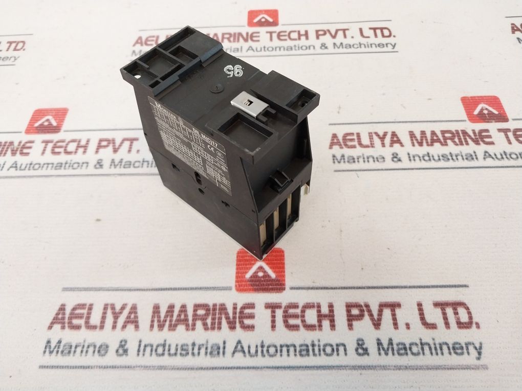 Moeller Dil M 17-10 Contactor 3 Pole 250V Dc