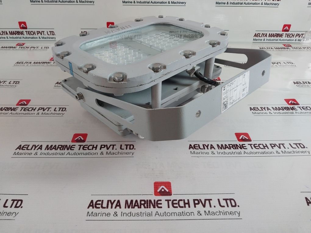 Naville Iluminacao Eznl/R6/240C Led Projector
