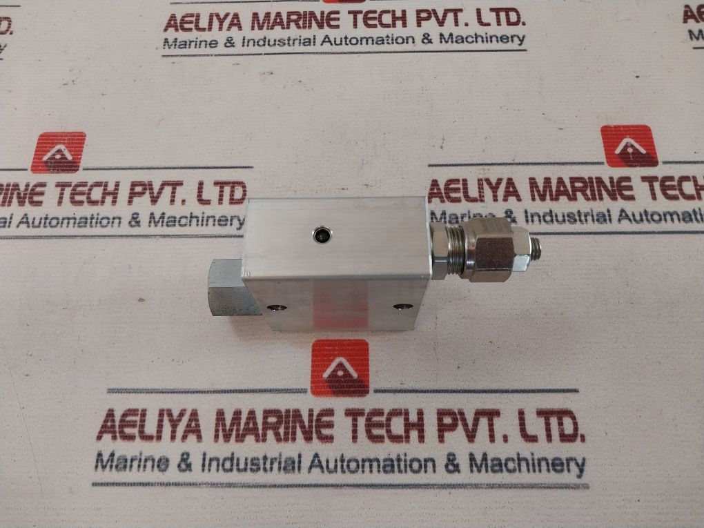Oil Control 052107030220000 Hydraulic Valve