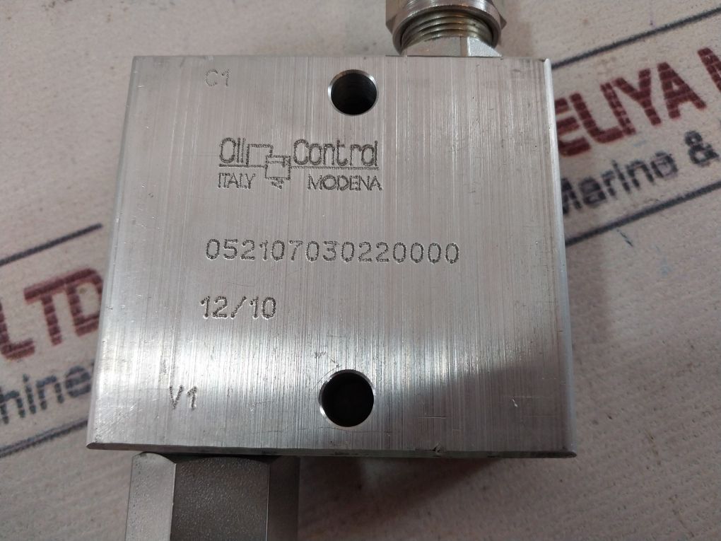 Oil Control 052107030220000 Hydraulic Valve