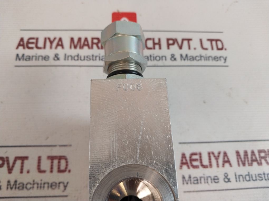 Oil Control 05420510043500A Double Acting Overcentre Valve