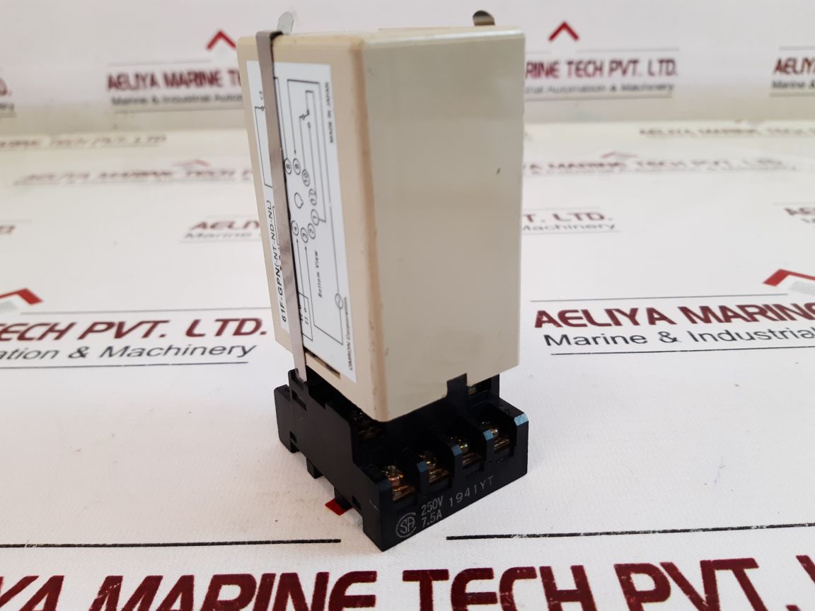 Omron 61F-gp-n-tdl Floatless Level Switch With Base