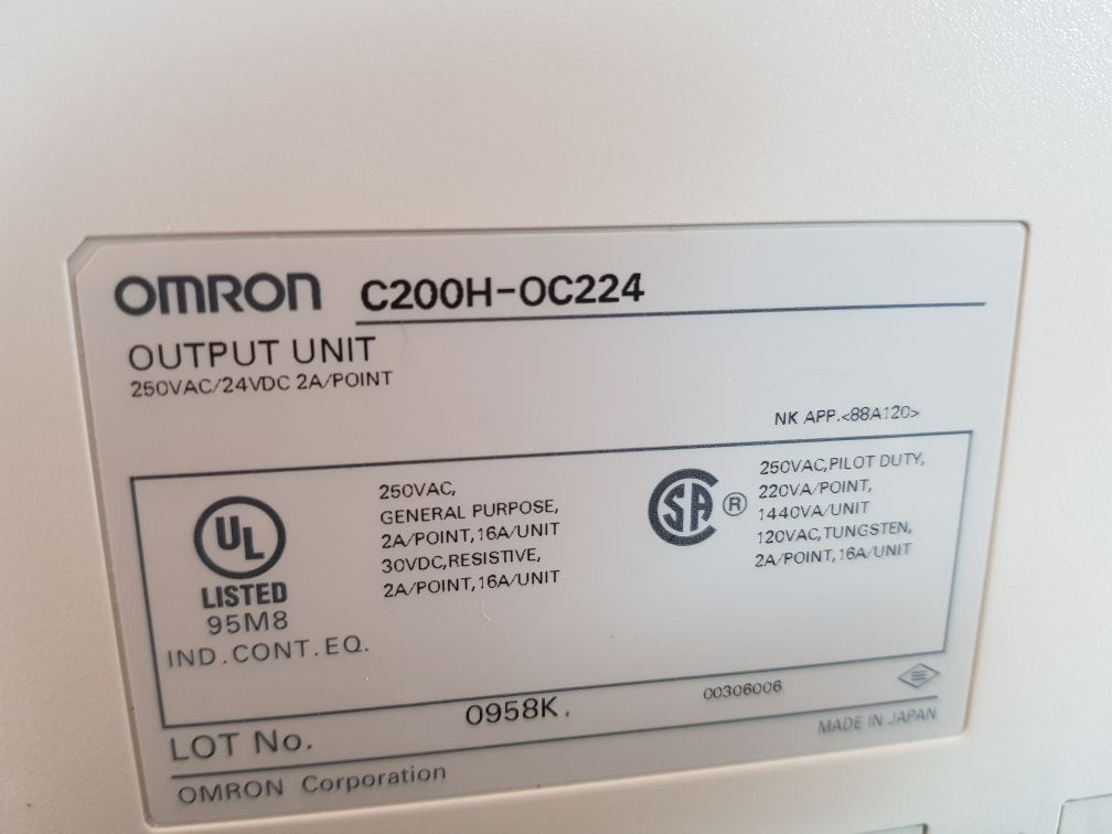 Omron Oc222,C200H-oc224,C200H-ps221, Module Rack With C200H-bc081-v2