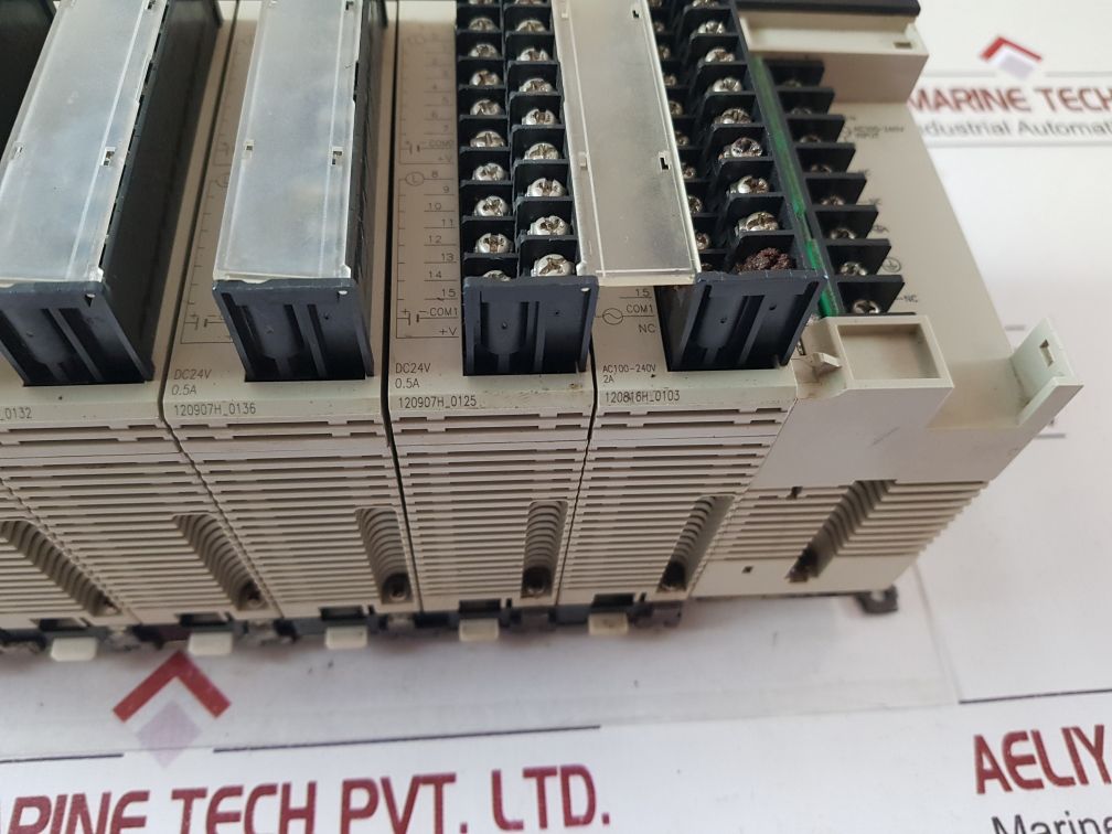 Omron ad041-v1,od211,oc211,c200hw-pa204 module rack