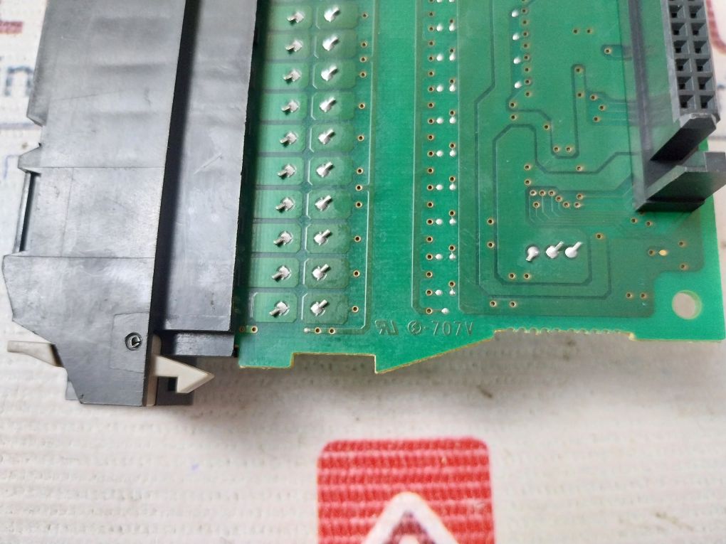 Omron Cqm1-id212-1 Input Module