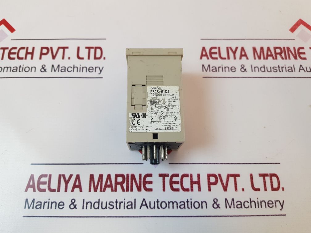 Omron E5Cs-r1Kj Temperature Controller