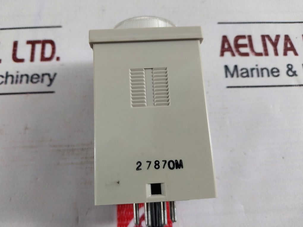 Omron H2C-8 Motor Driven Timer 0.2S-6H